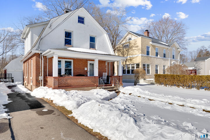 Property Photo:  142 Washington Avenue  CT 06518 