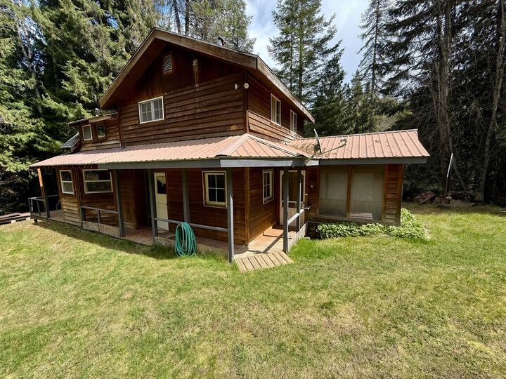 Property Photo:  1264 McCloud Creek Rd  WA 99156 