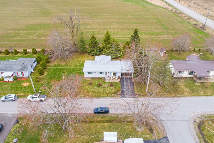 Property Photo: 4 Vista Drive ON K9V 4R1
