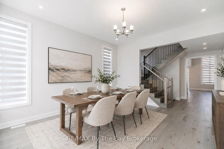 Property Photo: 5 Rosanne Circle ON L9Z 0N4