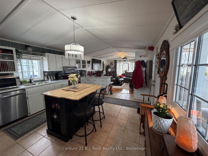 Property Photo: 37 Berts Road ON L4R 5B5