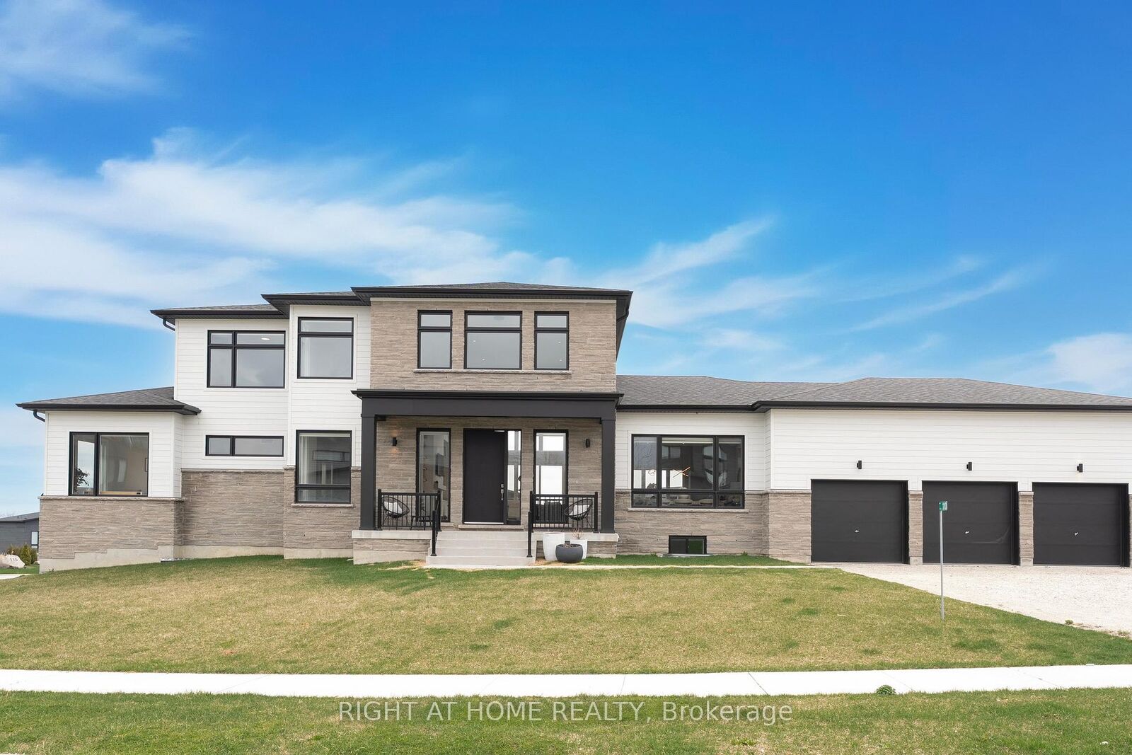 Property Photo: 110 Sladden Court ON N0H 2P0