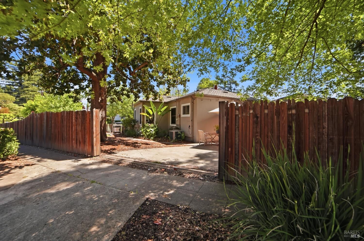 Property Photo:  231 Talbot Avenue  CA 95405 