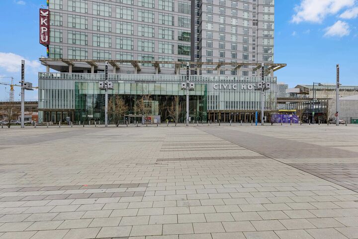 13495 Central Avenue 4304 — photo 1