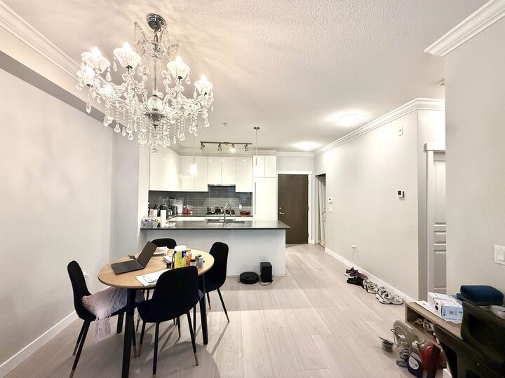 9399 Alexandra Road 102 — photo 1
