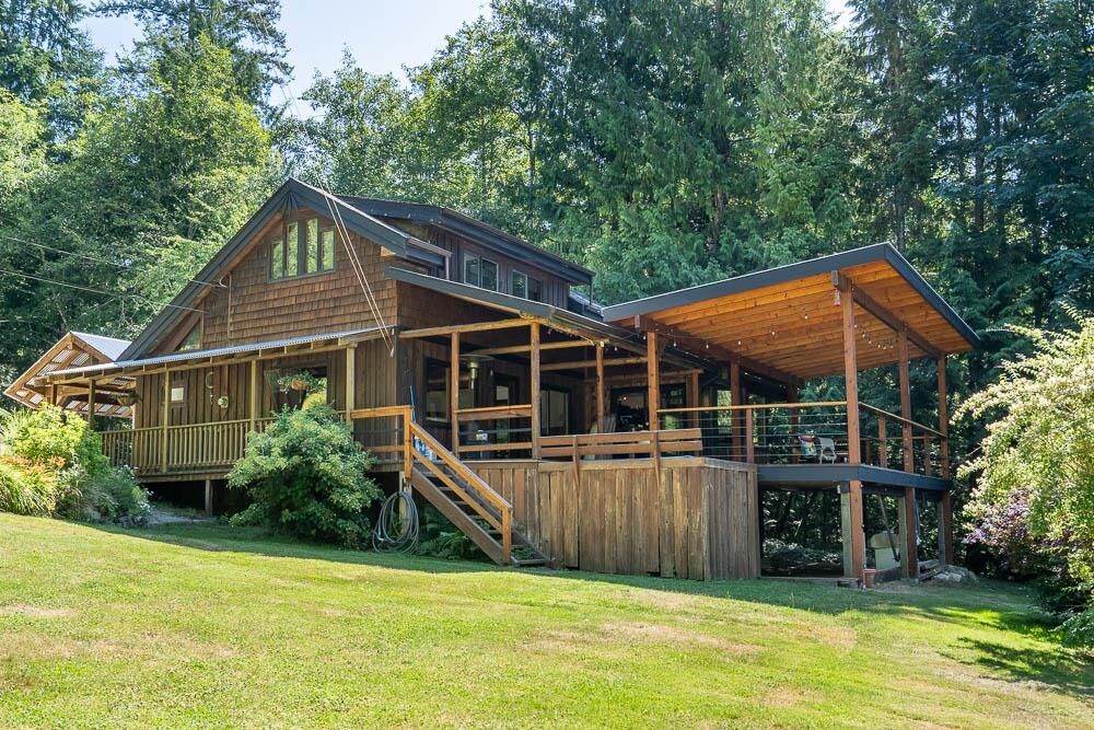 Property Photo: 2931 Grauman Road BC V0N 2W1