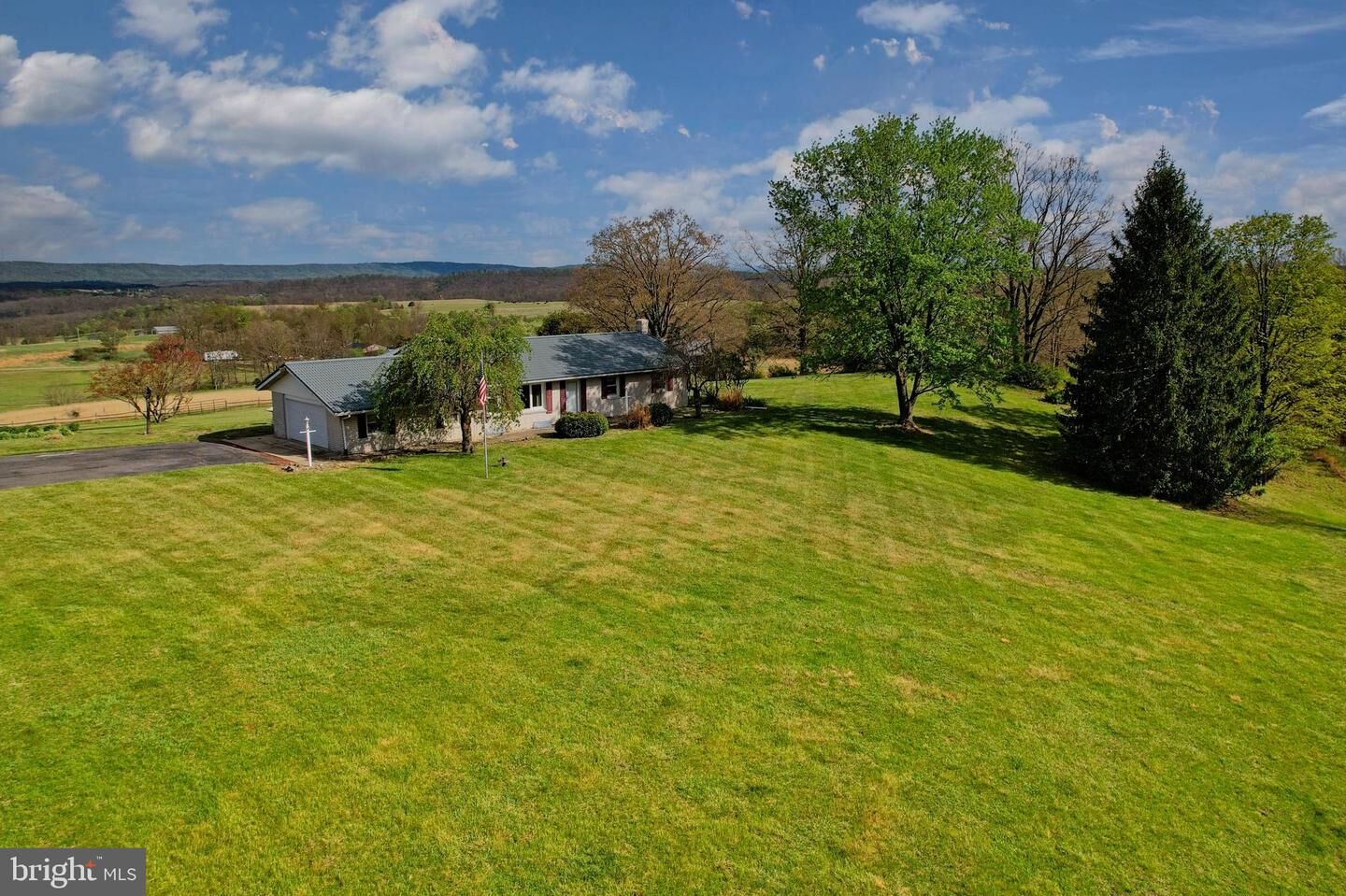 Property Photo:  7977 Knobley Road  WV 26726 