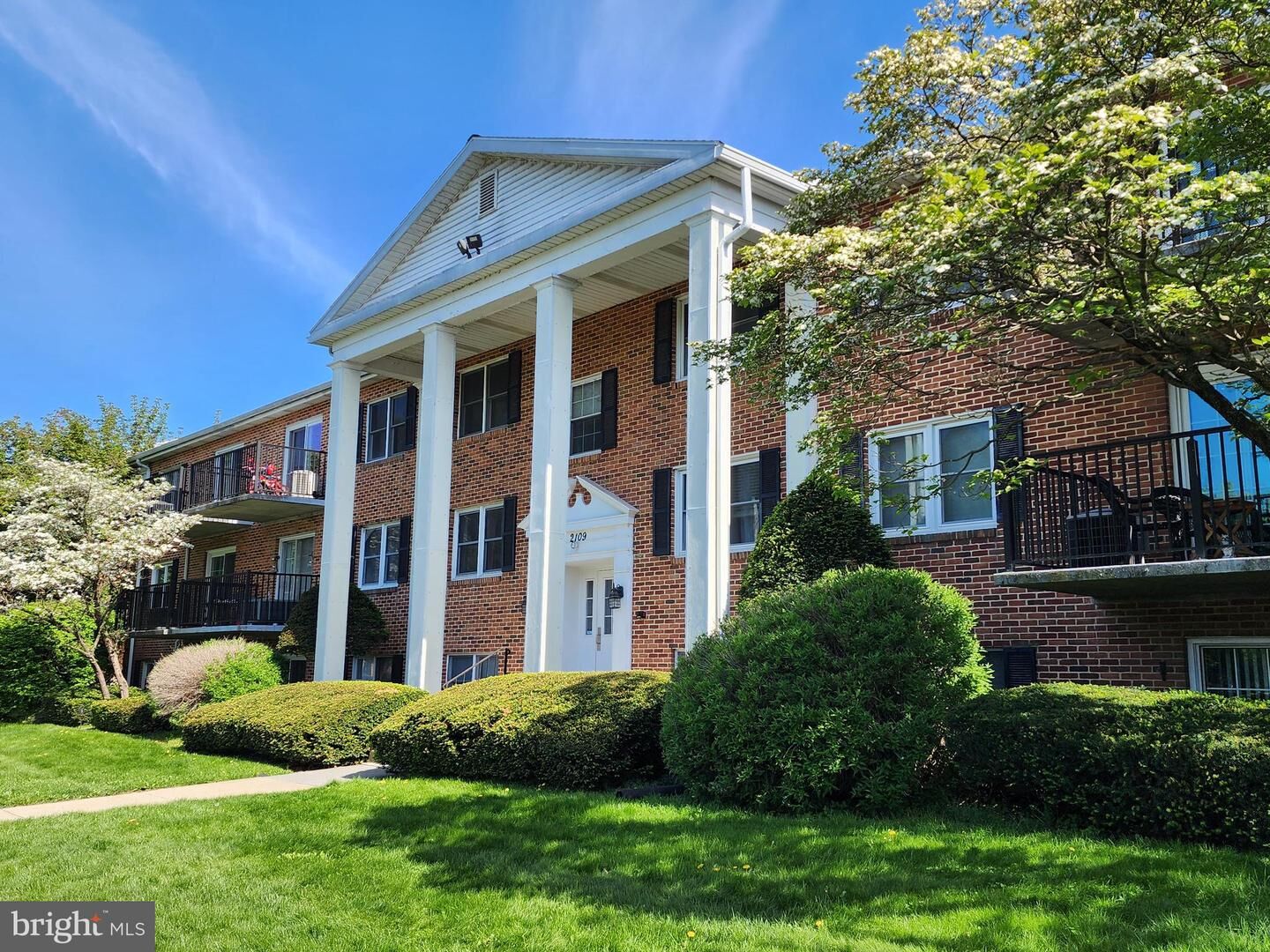 Property Photo:  2109 Cedar Run Drive 208  PA 17011 