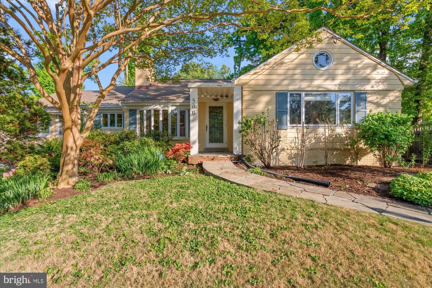 Property Photo:  500 Monticello Boulevard  VA 22305 