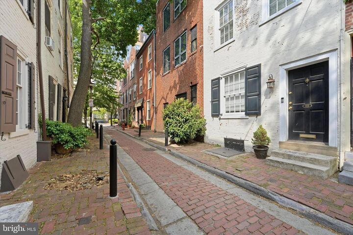 Property Photo:  215 S Jessup Street  PA 19107 