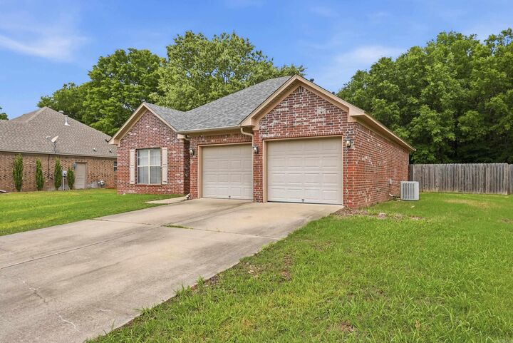 Property Photo:  15 Brentwood  AR 72173 