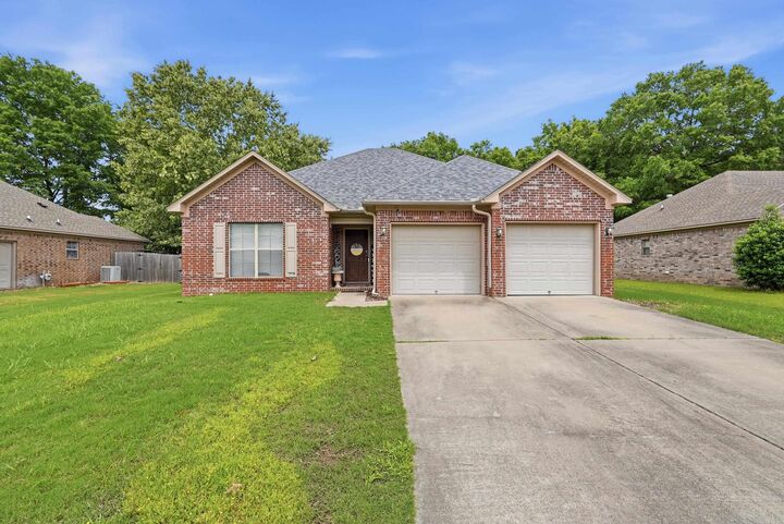 Property Photo: 15 Brentwood AR 72173