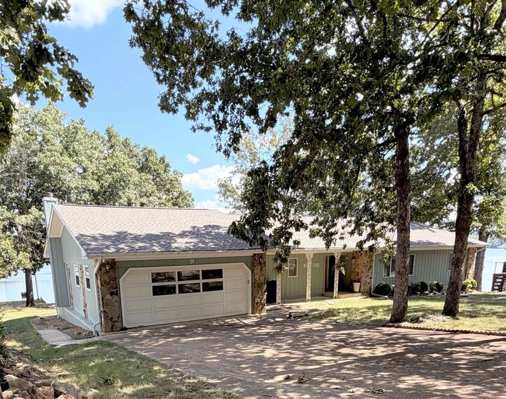Property Photo: 9 Keosauqua Drive AR 72529