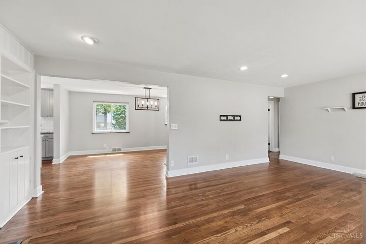 Property Photo:  7495 Hunley Road  OH 45244 