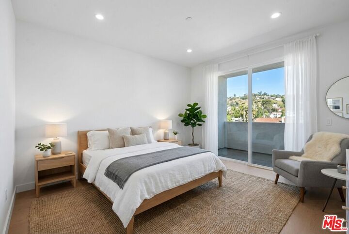 Property Photo:  1717 Winona Blvd  CA 90027 