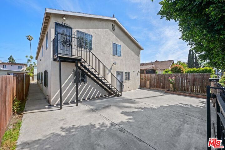Property Photo:  347 W 67th St  CA 90003 