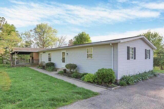 Property Photo: 5905 Mainsville Rd SE Road OH 43764
