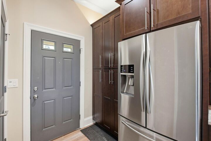 Property Photo:  175 E Livingston Avenue  OH 43215 