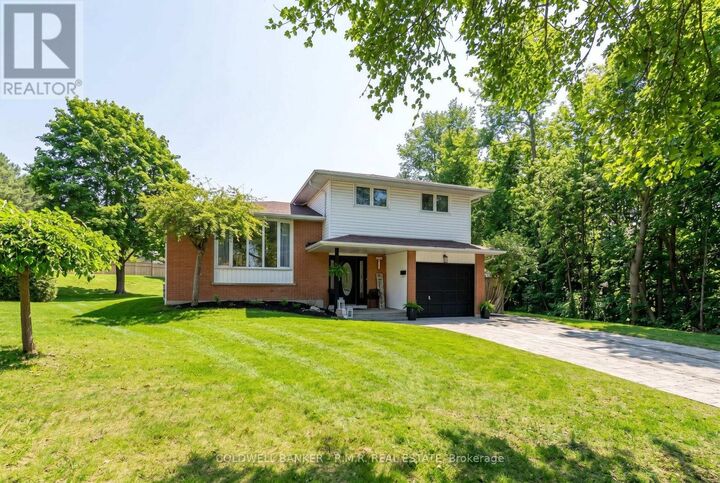 Photo de la propriété:  1168 Old Pye Court  ON L1G 7N8 