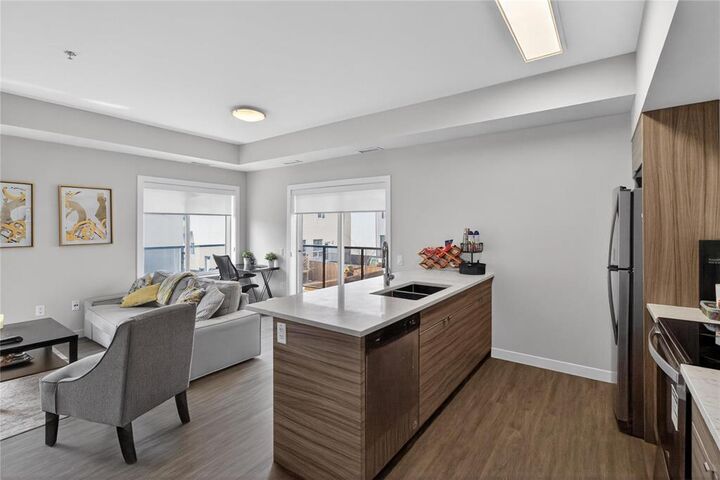 Property Photo:  50 Philip Lee Drive  MB R3W 0P7 