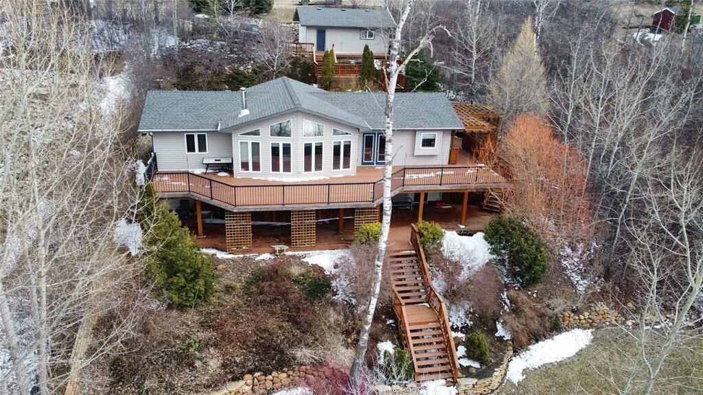 Property Photo:  232 Lakefront Road  MB R0J 0X0 