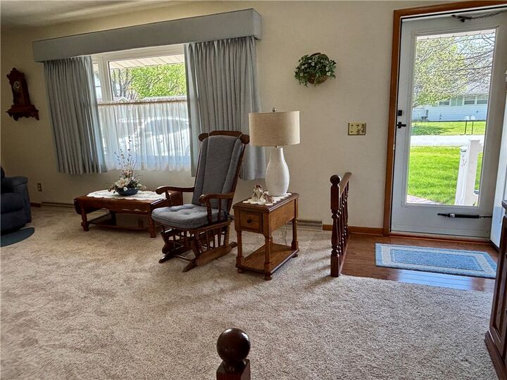 Property Photo:  713 E Meadows Street  IL 62411 