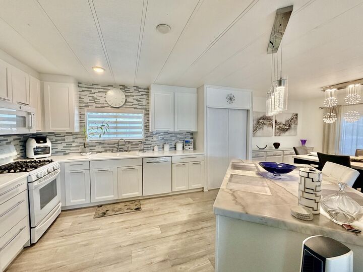 Property Photo:  38890 Desert Greens Drive W  CA 92260 