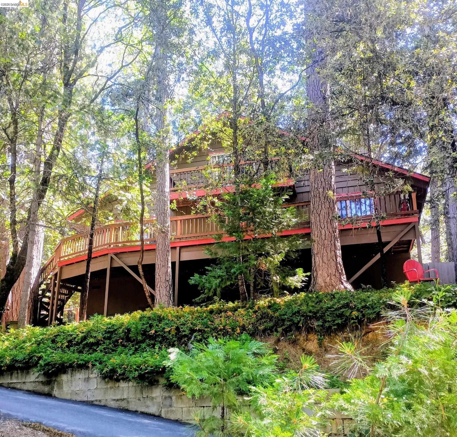 Property Photo: 17932 Robin Rd CA 95383