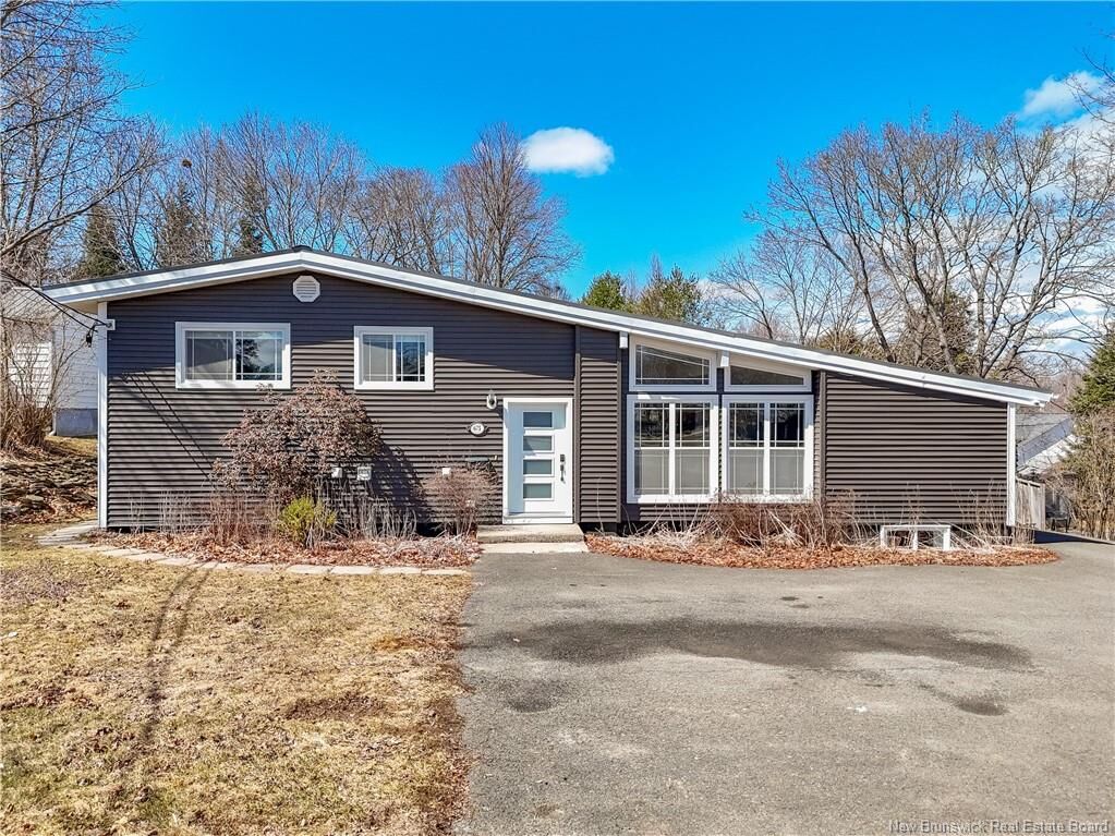Photo de la propriété:  675 Smythe Street  NB E3B 3G2 