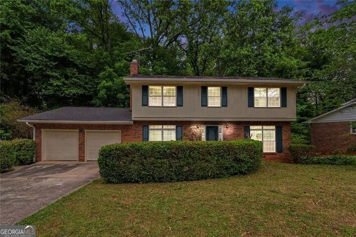 Property Photo:  968 Abingdon Court  GA 30083 