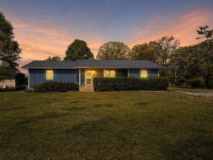 Property Photo: 1717 Vandergriff Road TN 37377