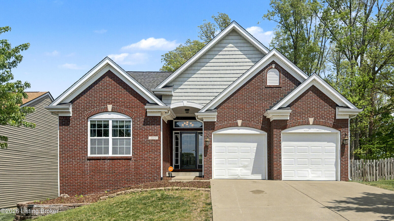 Property Photo: 309 Rockcrest View Ct KY 40245