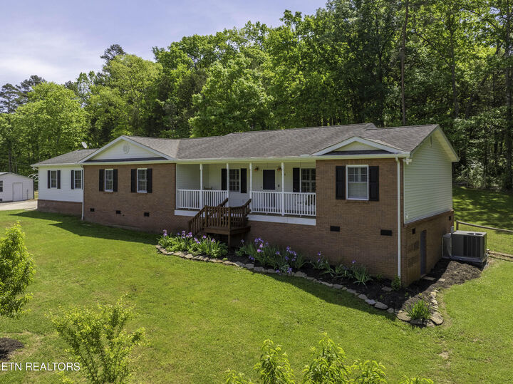 Property Photo:  8114 Thorn Grove Pike  TN 37914 