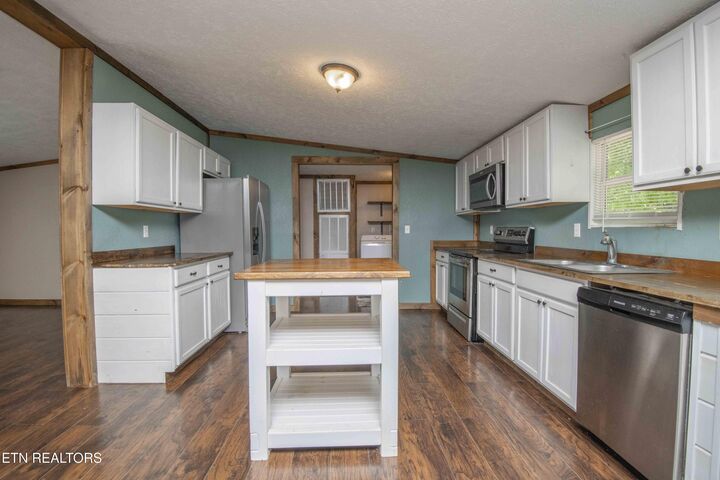 Property Photo:  629 Yarnell Rd  TN 37716 