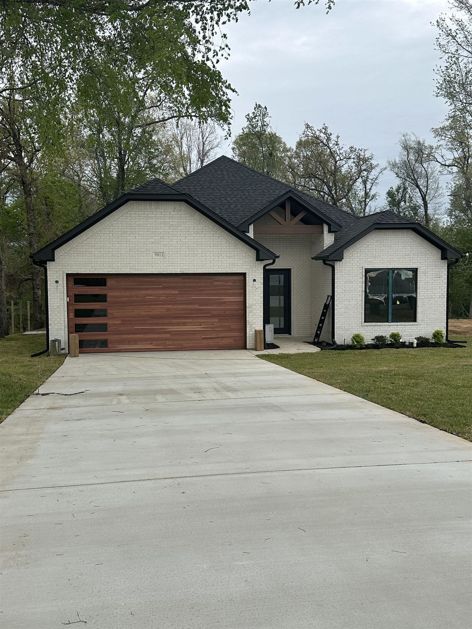 Property Photo:  3911 French Dr  TX 75604 