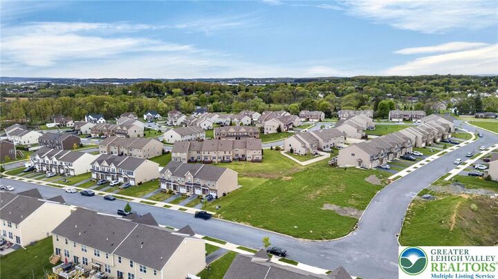 Property Photo:  1374 Black Forest Drive  PA 18104 