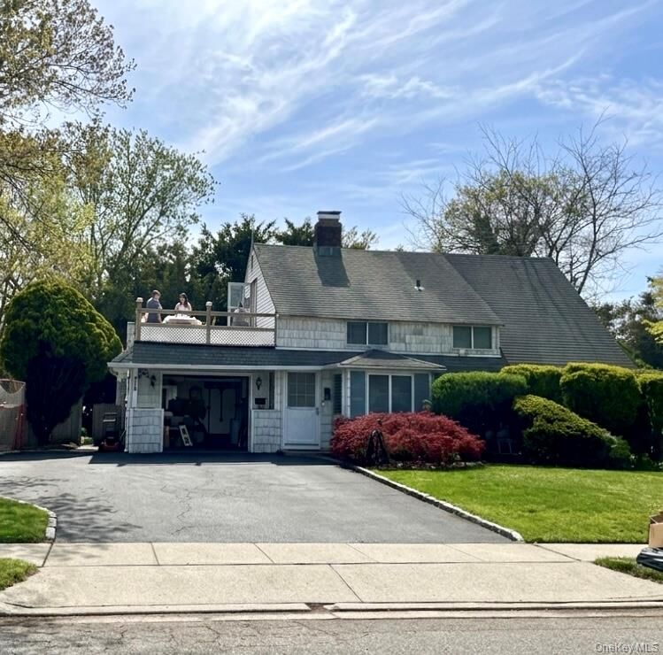Property Photo: 304 Acre Lane NY 11801