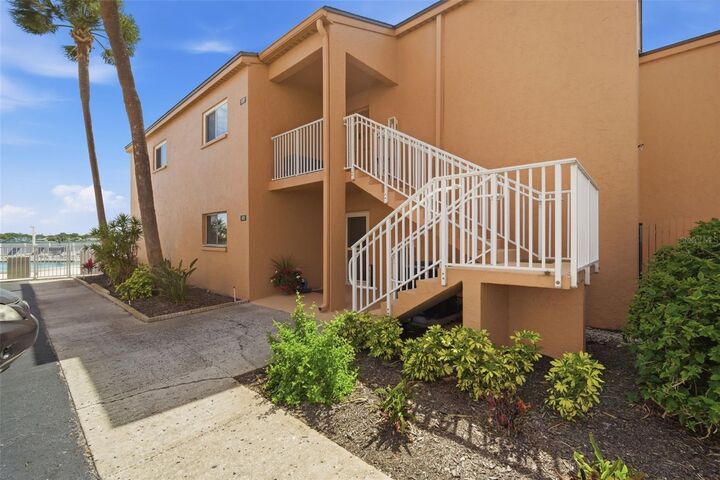Property Photo:  7400 Sunshine Skyway Lane S 121  FL 33711 