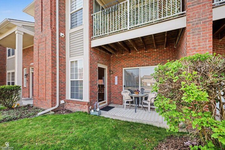 Property Photo:  15368 Yale Drive  MI 48038 