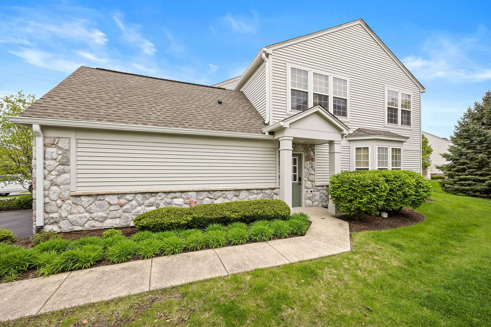 Property Photo:  24850 W Franklin Lane  IL 60585 