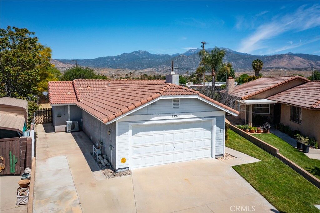 Property Photo:  43970 Moonlighting Drive  CA 92544 