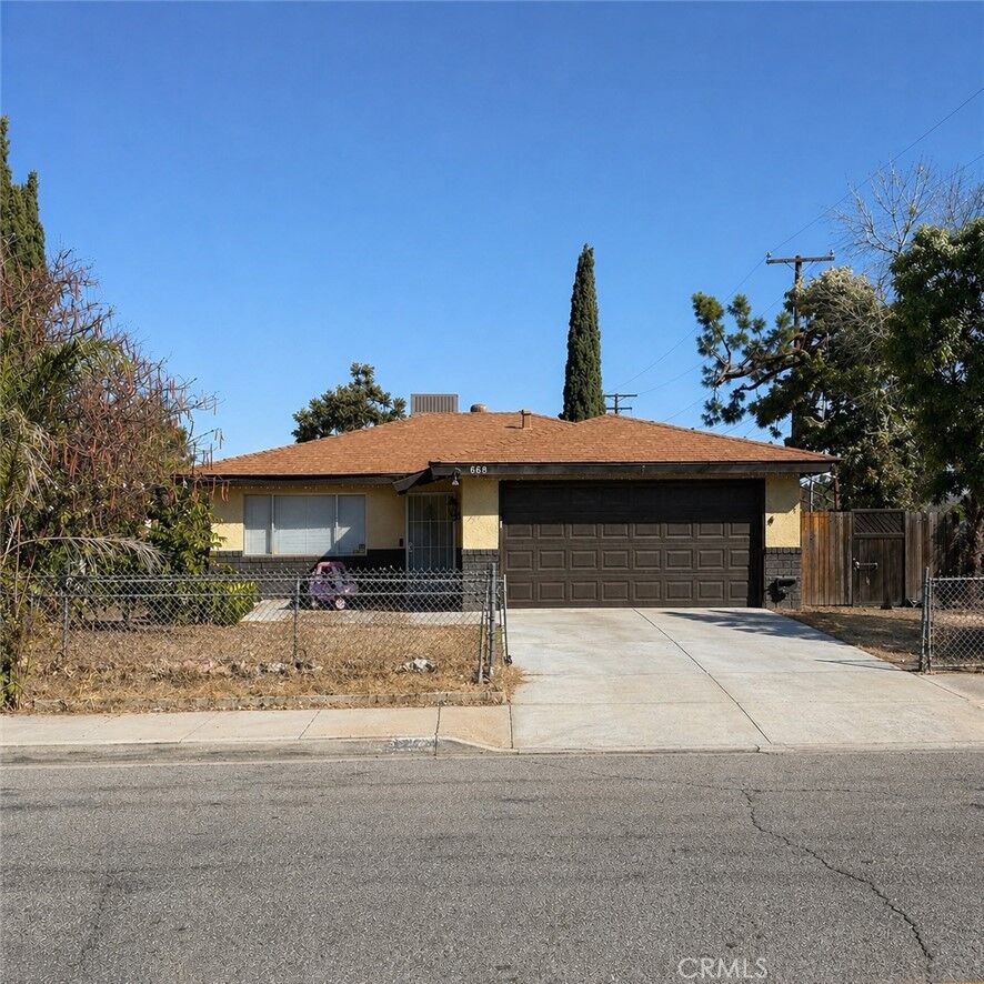 Property Photo:  802 E Main Street  CA 92583 