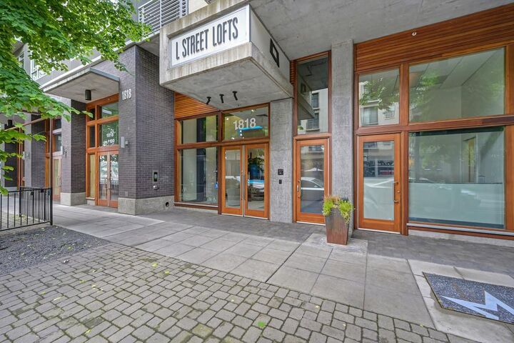 Property Photo:  1818 L Street 402  CA 95811 