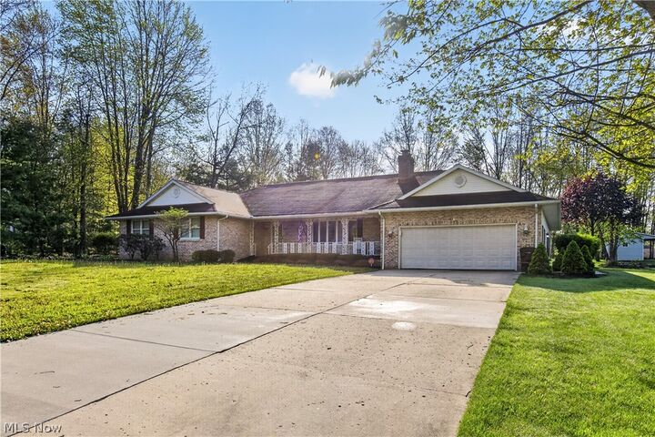 Property Photo:  5144 Old Colony Road NW  OH 44481 