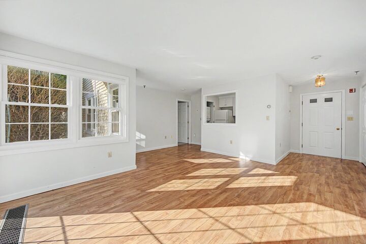 Property Photo:  332 Parkside Road  NH 03257 