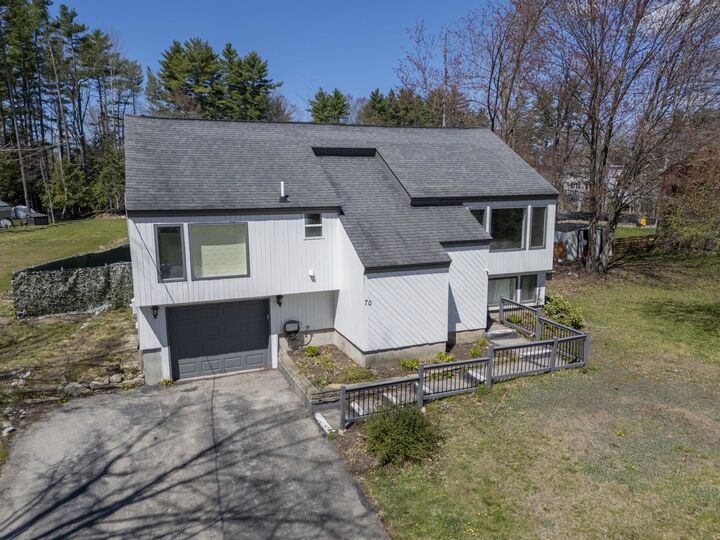 Property Photo:  70 Boxwood Circle  NH 03055 