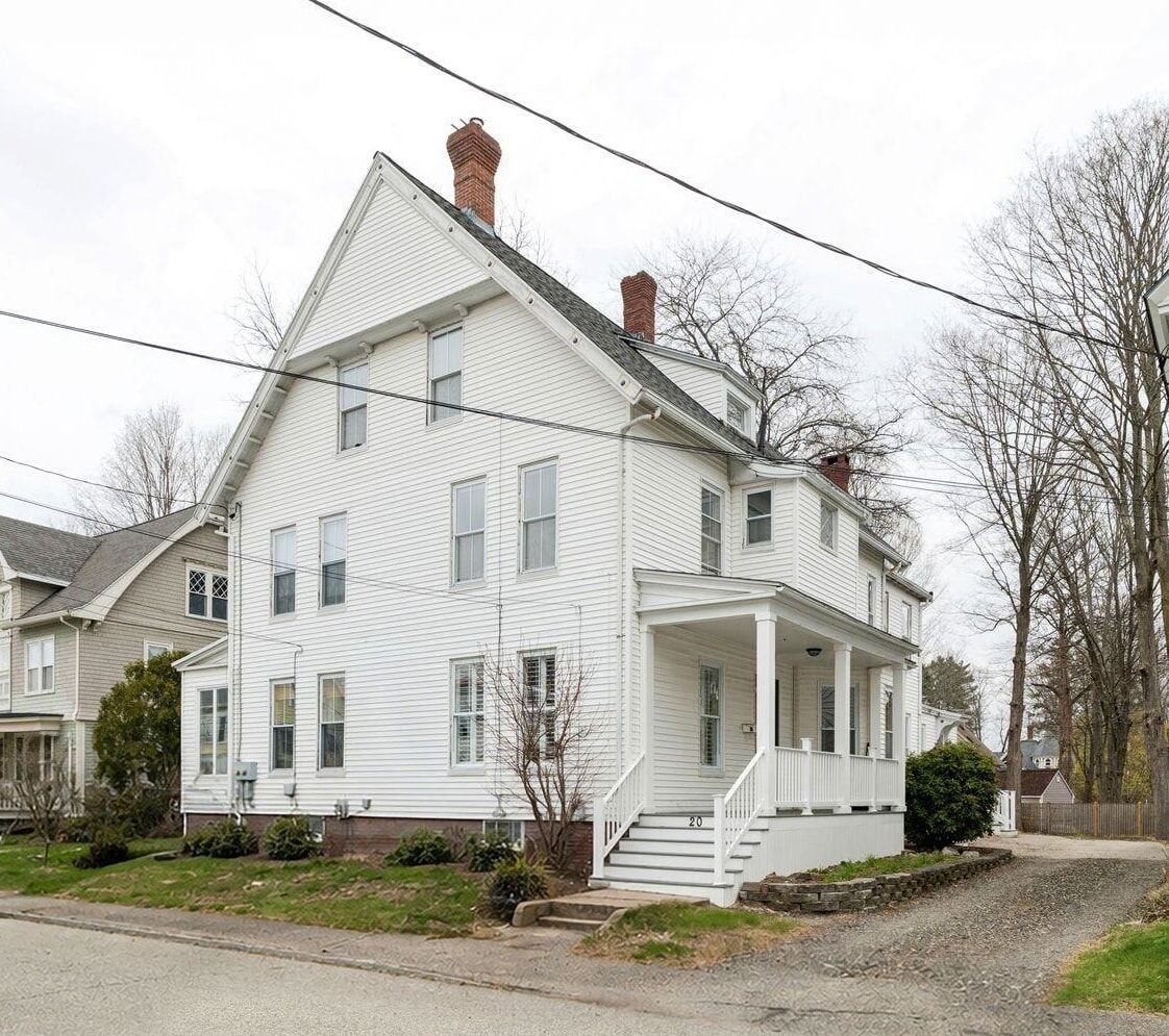 Property Photo:  20 Richmond Street  NH 03820 