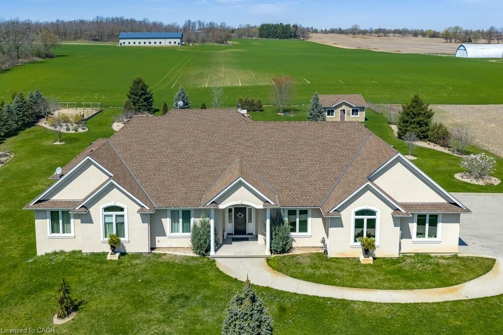 Property Photo: 365 Robinson Road ON N3T 0L7