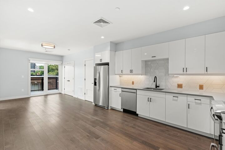 Property Photo: 54 Auburn 401 MA 02446