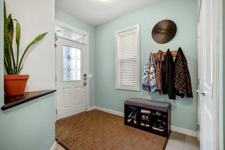 Photo de la propriété:  102 Cimarron Vista Crescent  AB T1S 0K2 